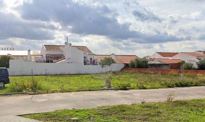 Imagem de terreno em São Manços e São Vicente do Pigeiro