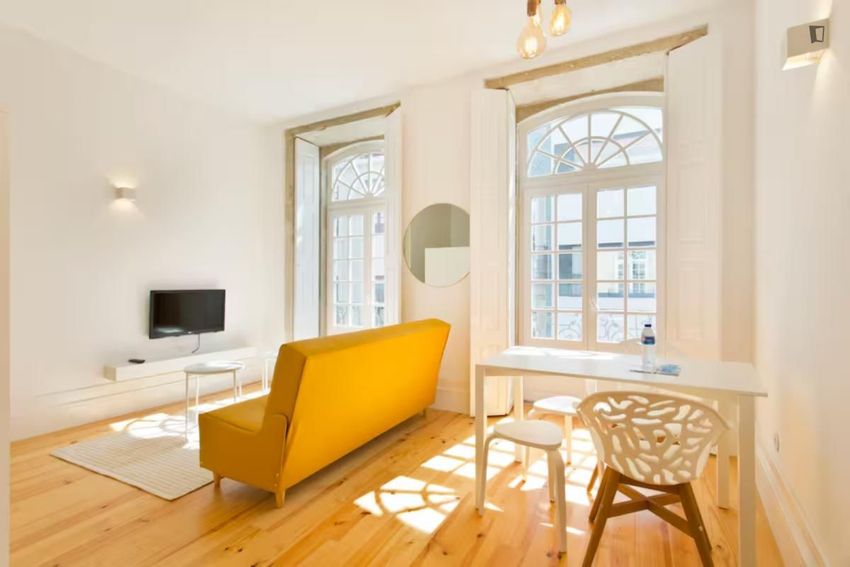 Imagem Sala de estar de apartamento t1 em Aliados - Clérigos - Carlos Alberto