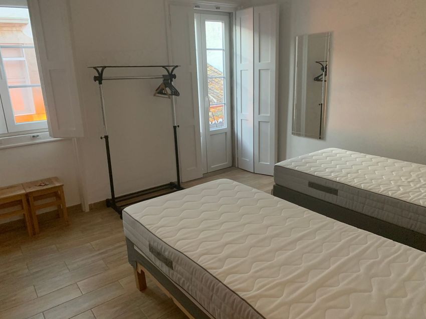 Imagem Quarto de quarto em Largo de São Pedro, 45