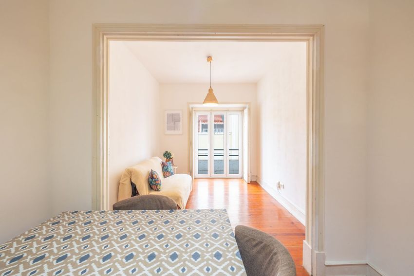 Imagem Quarto de apartamento t1 em Avenida General Roçadas, 3