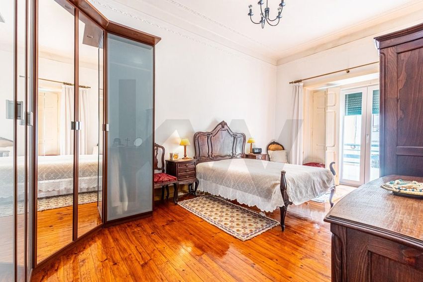 Imagem Quarto de apartamento t4 em Rua de Cabo Verde s/n
