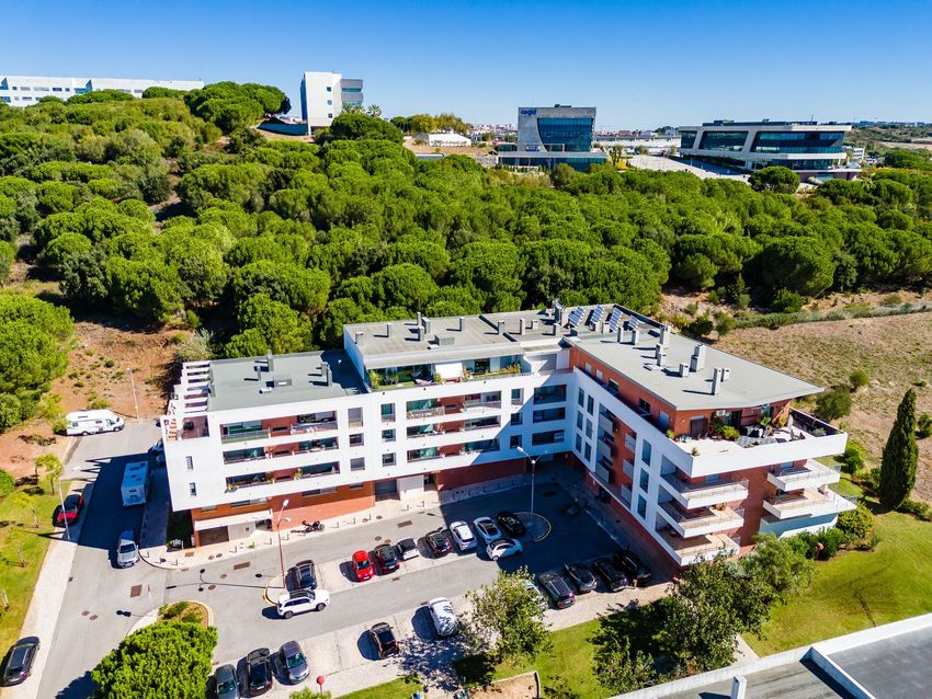 Imagem Fachada de apartamento t3 em Praceta Andrade Corvo, 1