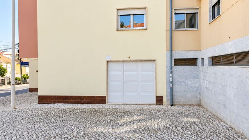 Imagem Vistas de armazém em Rua Brito Pais s/n