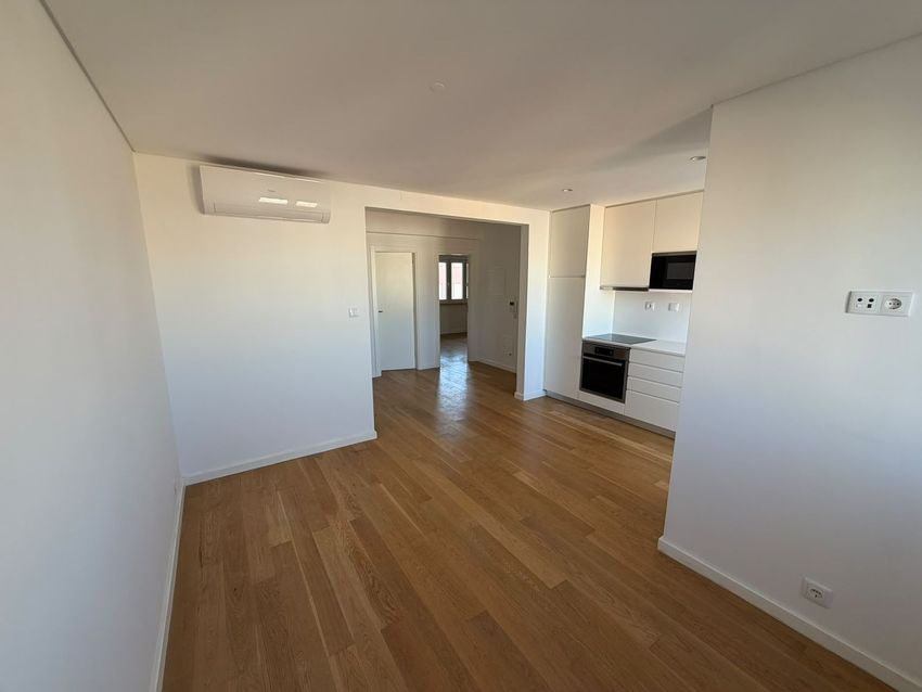 Imagem Divisão de apartamento t2 em Rua Manuel Soares Guedes