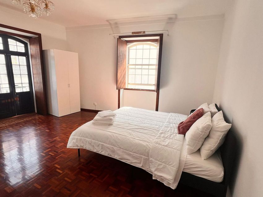 Imagem Quarto de quarto em Rua de Sāo Pedro, 67