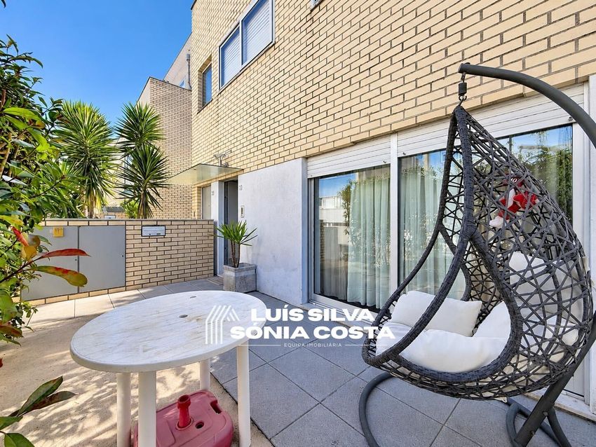 Imagem Terraço de duplex em Travessa 3 Urbanização Vila Areal, 30