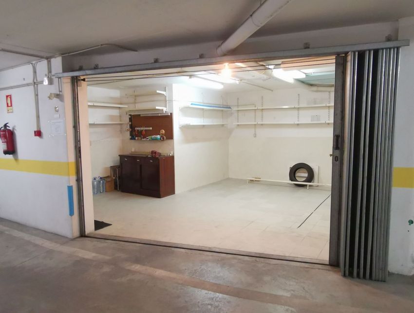 Imagem Entrada / saída de garagem em Avenida dos Ciprestes, 21