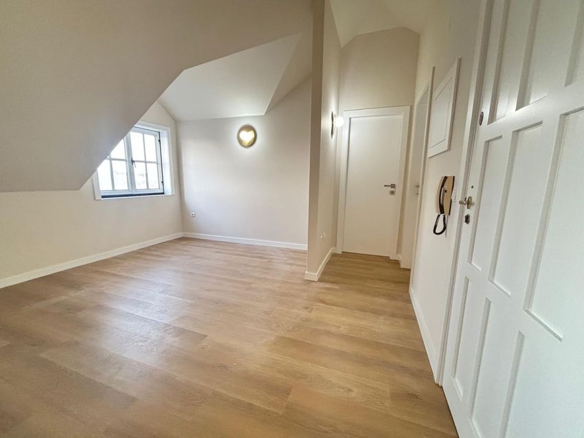 Imagem Corredor de apartamento t1 em Rua Almirante Reis, 19