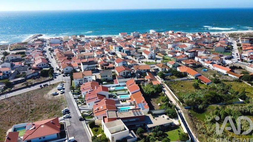 Imagem Vistas de terreno em Lavos