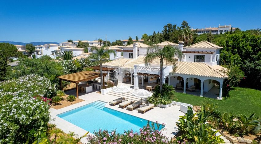 Imagem Piscina de  casa ou moradia em Quinta Vale del Rei