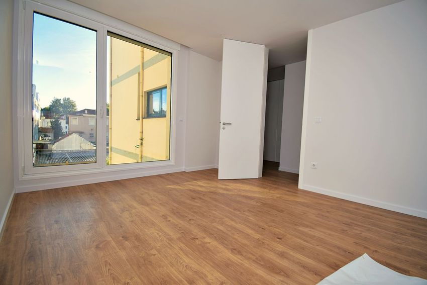 Imagem Sala de estar de apartamento t3 em Rua Doutor Júlio de Matos, 89