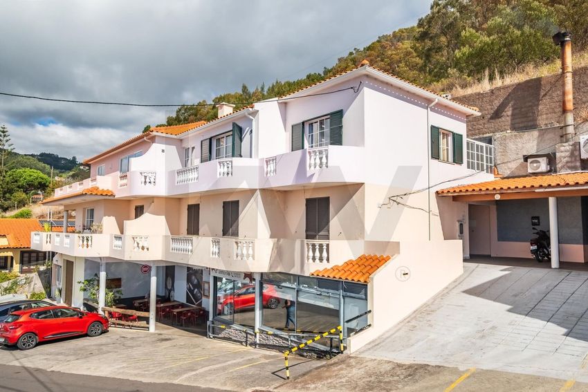Imagem Fachada de apartamento t2 em Caniço