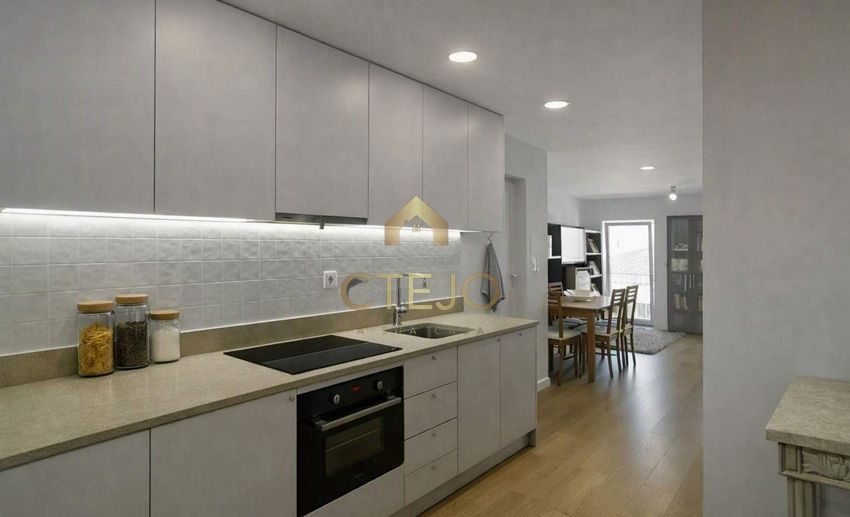 Imagem Cozinha de apartamento t1 em Alhandra - São João dos Montes - Calhandriz