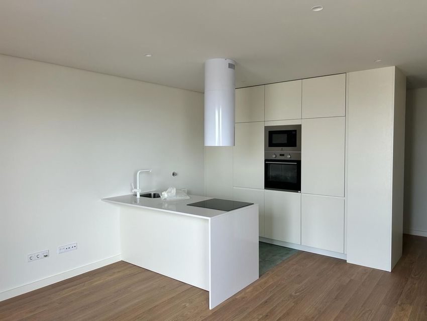 Imagem Cozinha de apartamento t1 em Rua de Faria Guimarães, 899
