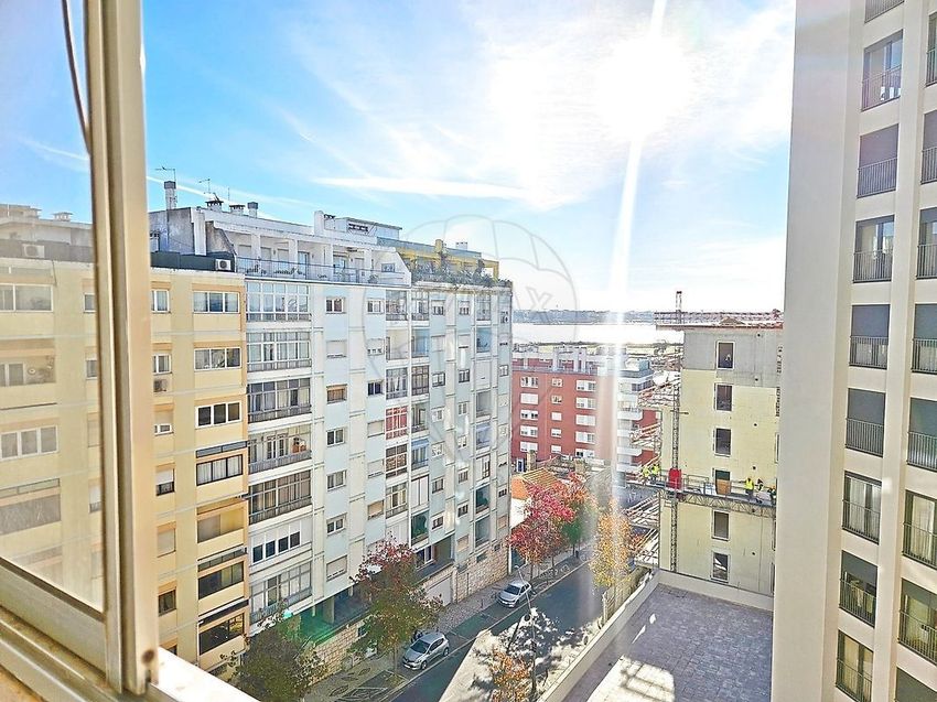 Imagem Vistas de apartamento t3 em Rua Heliodoro Salgado