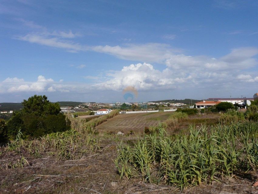 Imagem Vistas de terreno em Rua da Raposa