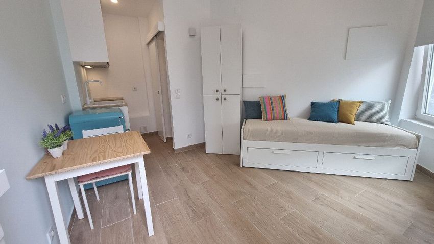 Imagem Quarto de apartamento t0 em Santa Isabel