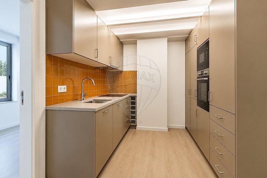Imagem Cozinha de apartamento t2 em Cais da Fonte Nova
