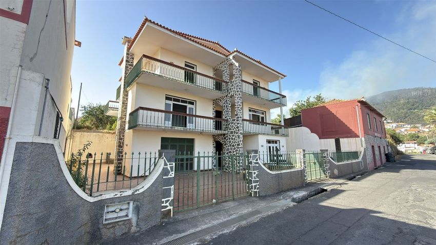 Imagem Varanda de  moradia independente em Caminho da Casa Branca, 17
