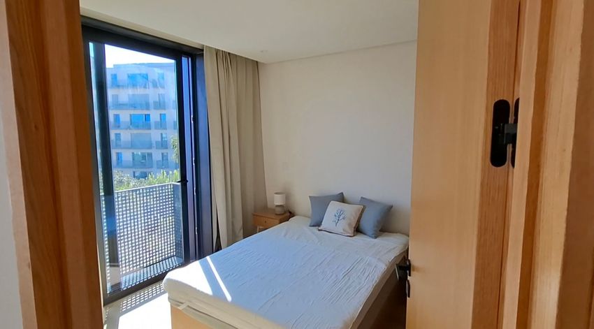 Imagem Quarto de apartamento t1 em Rua de Coutinho de Azevedo, 291