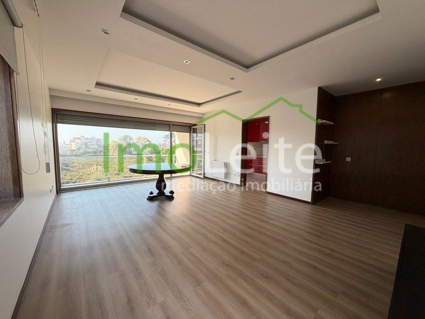 Imagem Zonas comuns de apartamento t2 em Barreiros - Moninhas