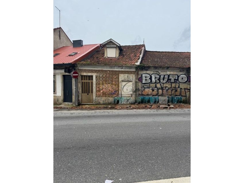 Imagem de terreno em Amial