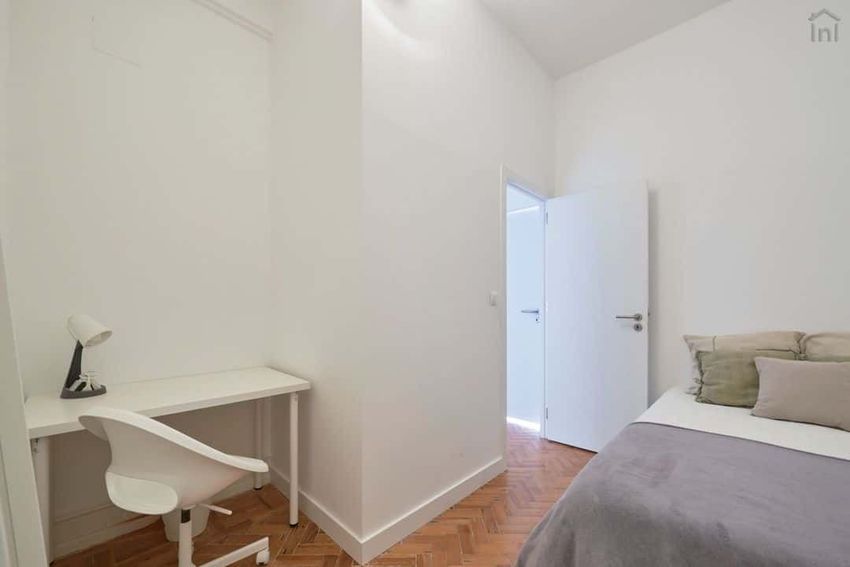 Imagem Quarto de quarto em Avenida Almirante Reis, 219