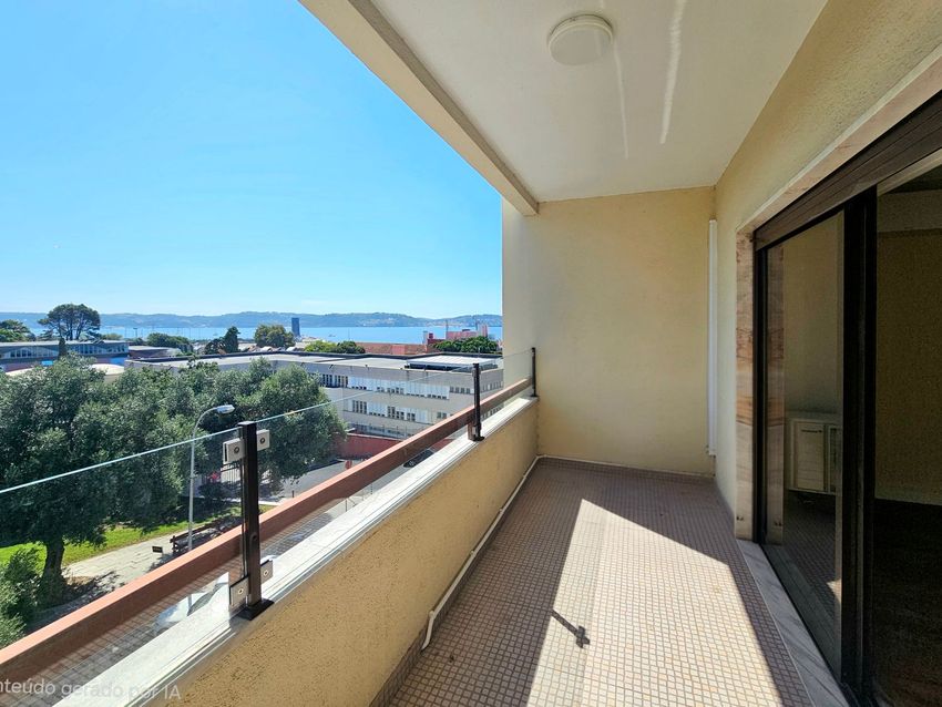 Imagem Varanda de apartamento t4 em Rua Joseph Bleck