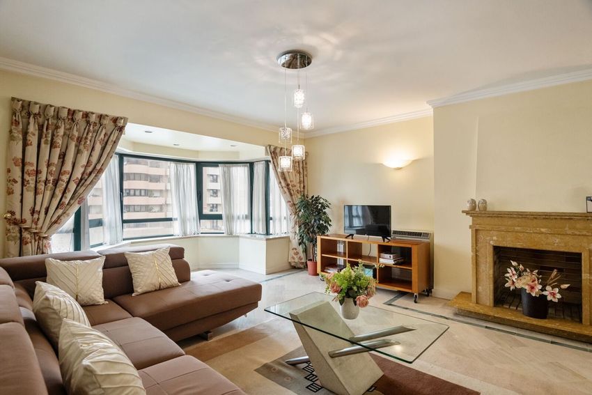 Imagem Sala de estar de apartamento t4 em Rua Xavier de Araújo