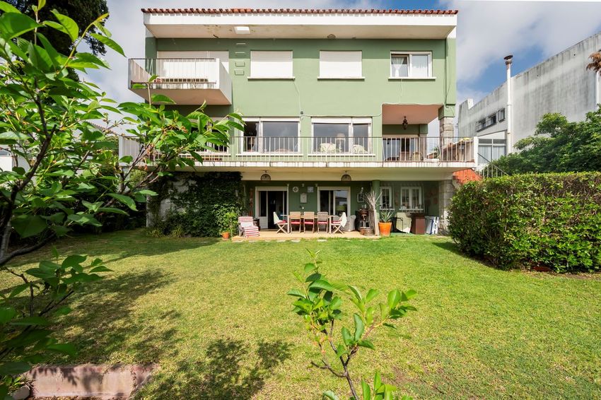 Imagem Fachada de  casa ou moradia em Rua Pedro Fernandes de Queirós, 11