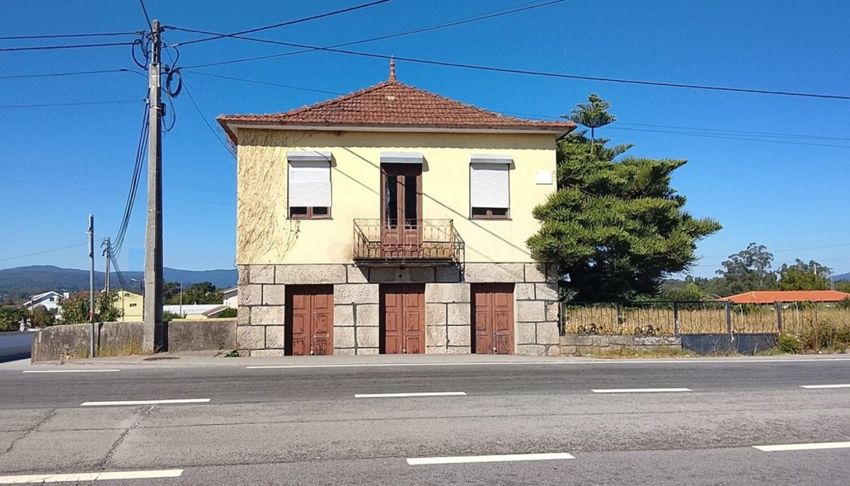 Imagem Fachada de  casa ou moradia em Campos