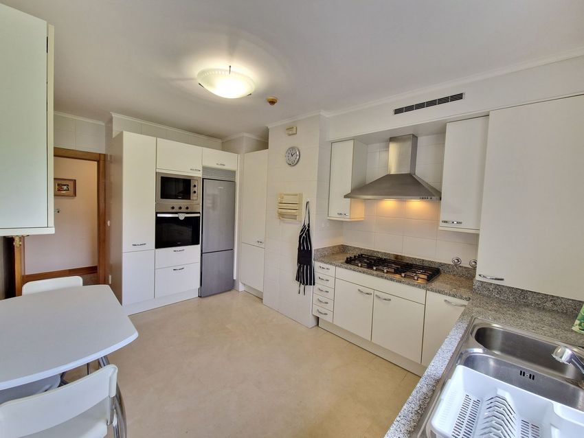 Imagem Cozinha de apartamento t3 em Rua da Mãe d'Água, 24