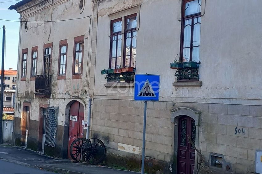 Зображення Фасад,  окремий будинок чи котедж, Rua Vila