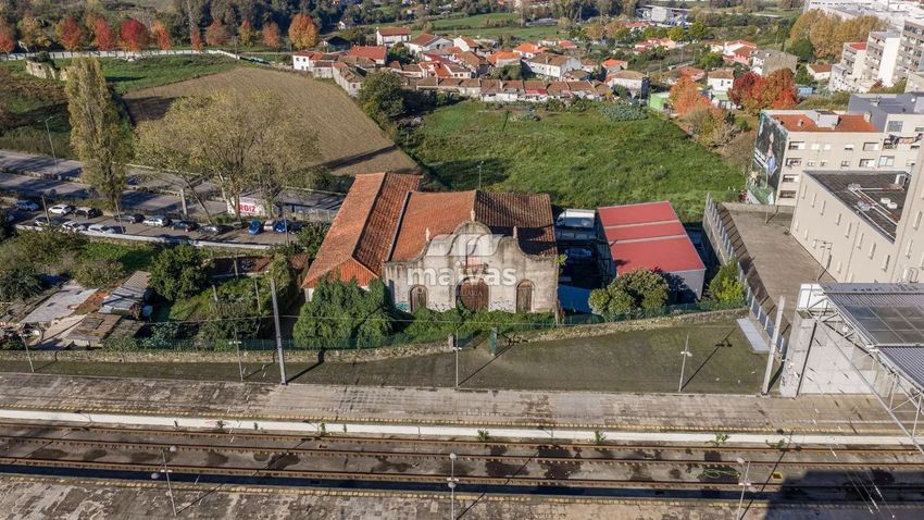 Imagem de armazém em Rua Capitão Alberto de Matos