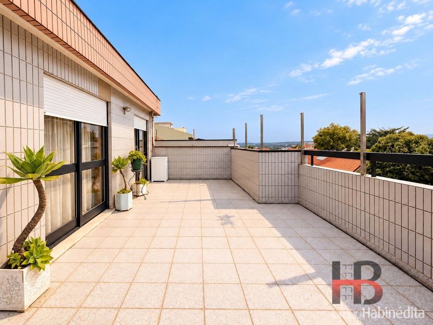 Imagem Terraço de apartamento t2 em Centro de São Mamede de Infesta - Laranjeiras