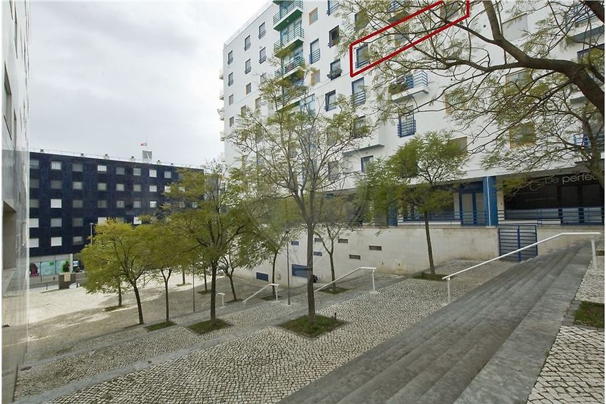 Imagem Fachada de apartamento t3 em Rua das Caravelas