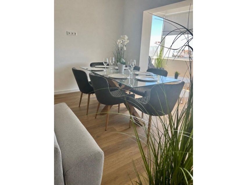 Imagem Sala de estar de apartamento t3 em Baixa