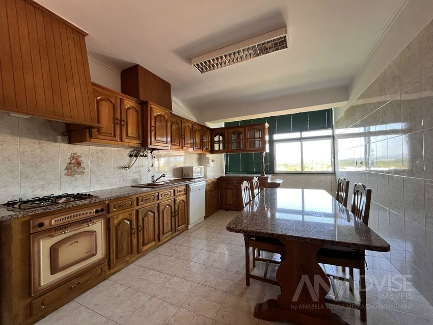 Imagem Cozinha de apartamento t3 em Mundão