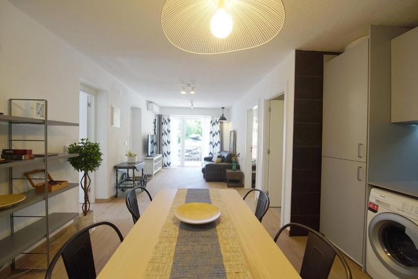 Imagem Sala de estar de apartamento t2 em Rua do Alcaide, 141