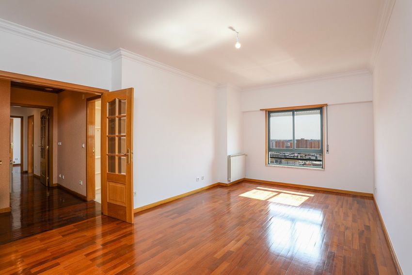 Imagem Divisão de apartamento t2 em Avenida 25 de Abril