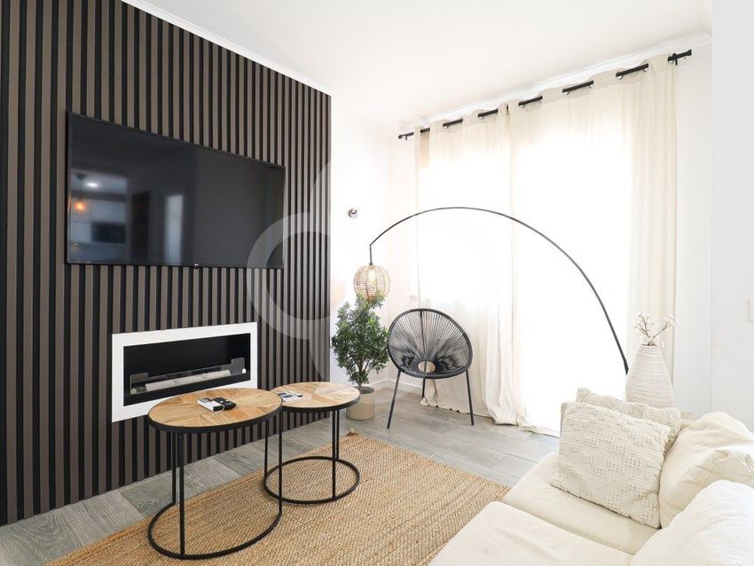 Imagem Sala de estar de apartamento t2 em Rua de São Filipe Néri, 25