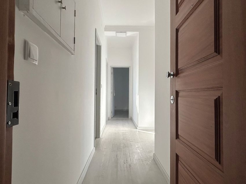 Imagem Corredor de apartamento t1 em Rua dos Marnotos, 1