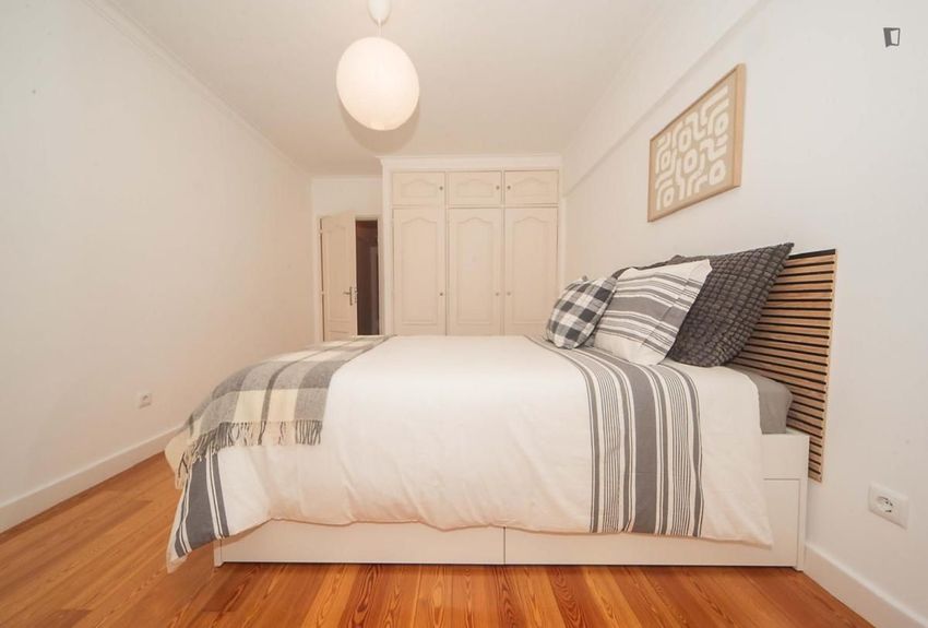 Imagem Quarto de quarto em Rua Luciano Cordeiro