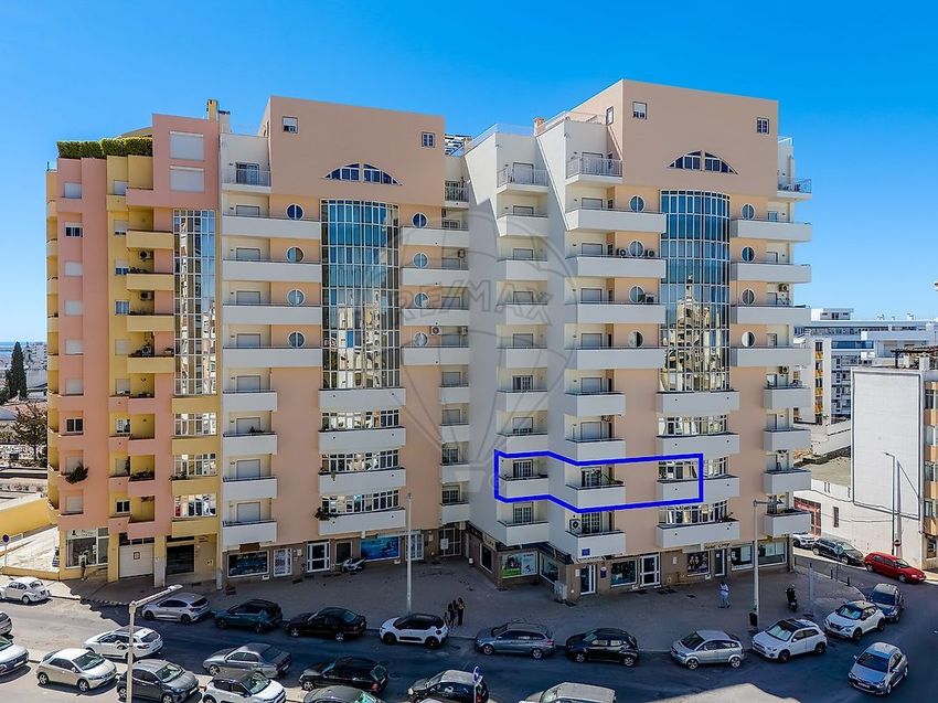 Imagem Vistas de apartamento t4 em Rua Doutor Guilherme Centazzi