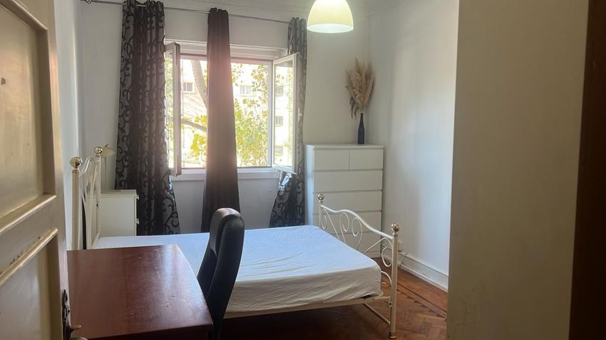 Imagem Quarto de quarto em Avenida de Roma, 64