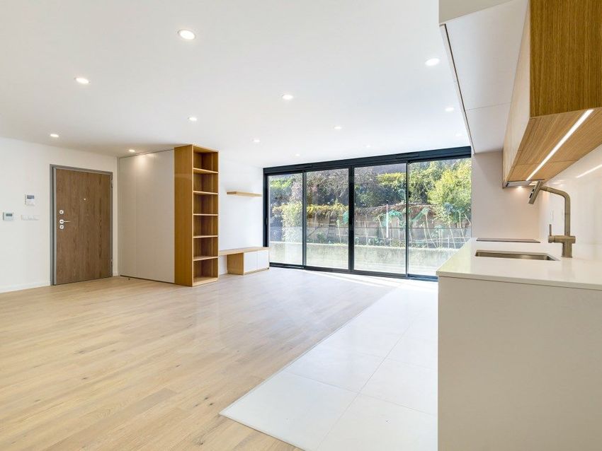 Imagem Divisão de apartamento t3 em Monte Estoril