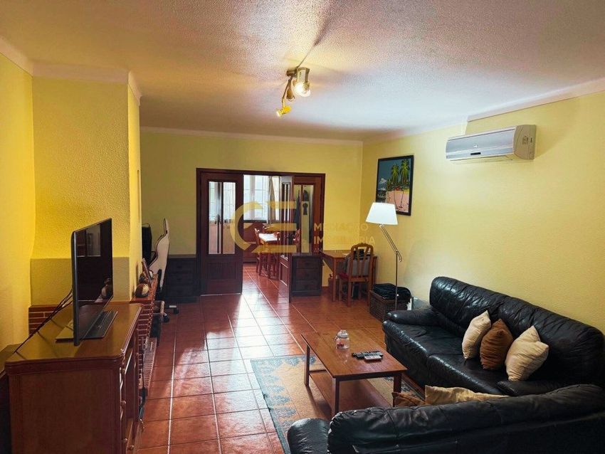 Imagem Sala de estar de  moradia independente em Alpiarça