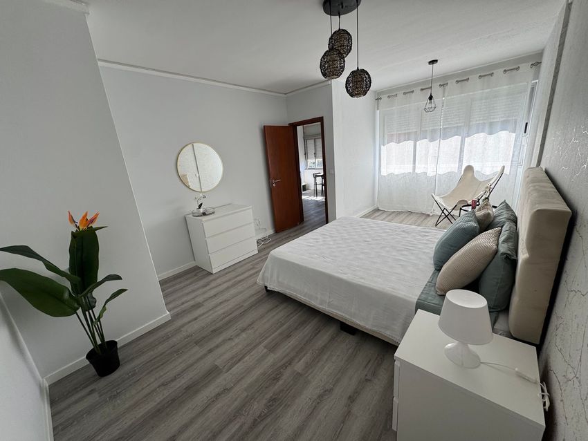 Imagem Quarto de apartamento t4 em Alameda Salgueiro Maia, 15
