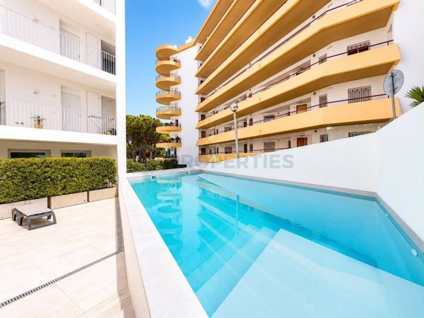 Imagem Piscina de apartamento t3 em Rua da Grécia