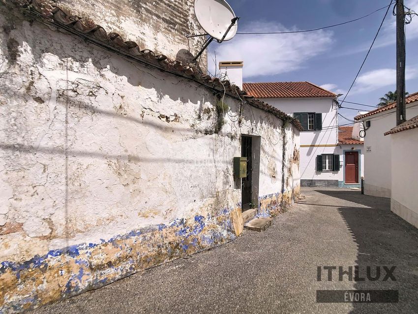 Imagem Fachada de  casa ou moradia em Arraiolos